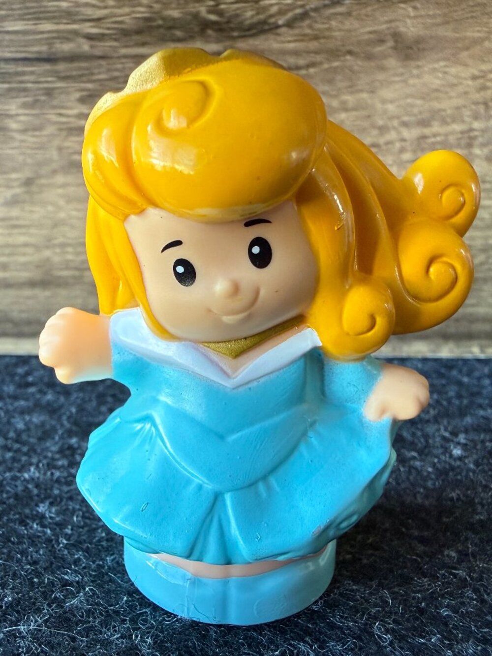 Fisher Price Little People Disney Aurora Blue Dress Princess